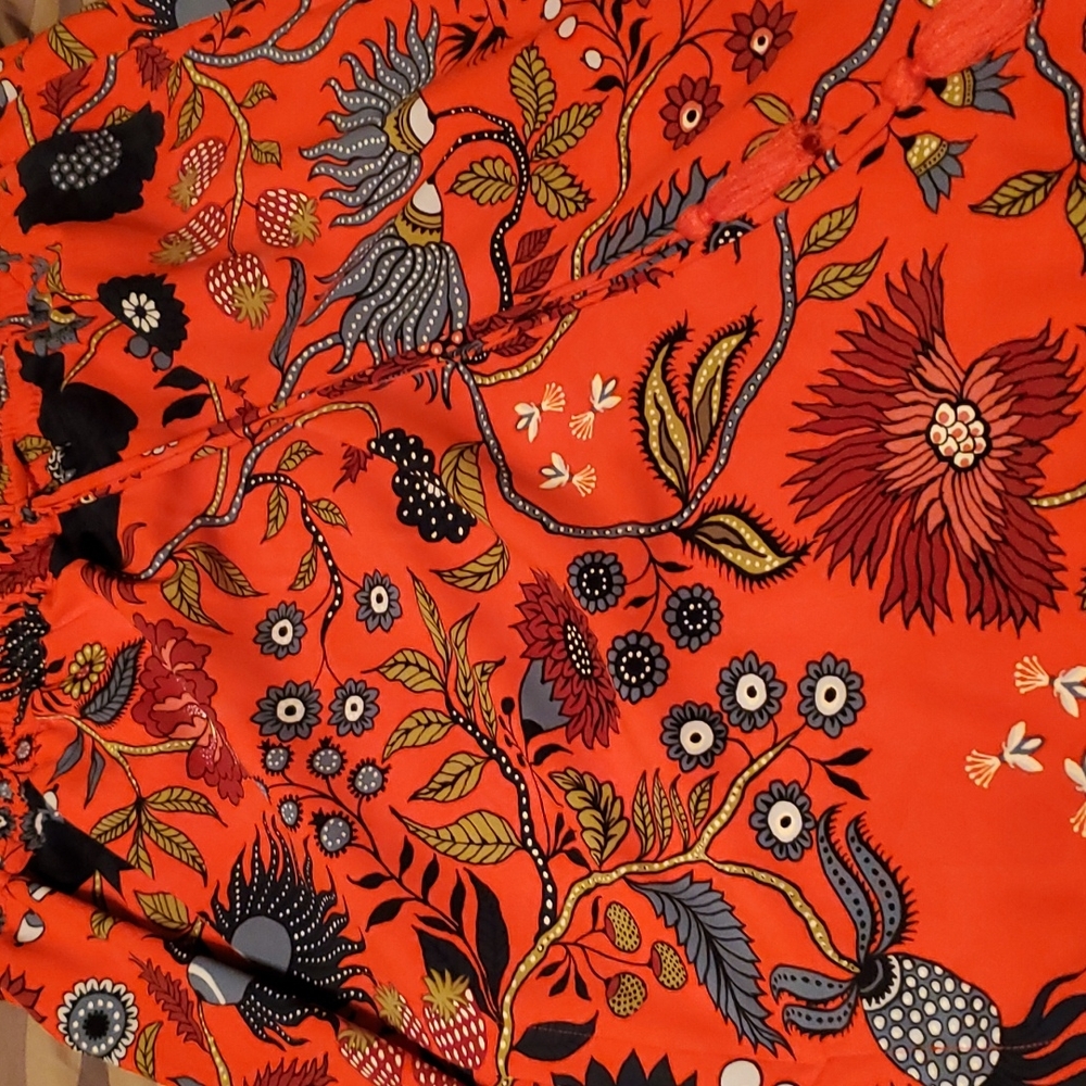 Floral print knee length skirt